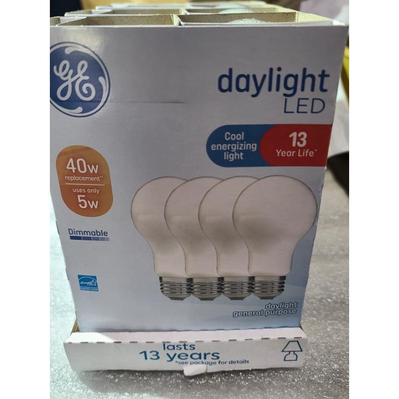 Case of 16 GE Bulb Daylight 5000K LED A19 Med Base 40W / 5W 450 Lumen Dimmable