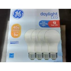 Case of 16 GE Bulb Daylight 5000K LED A19 Med Base 40W / 5W 450 Lumen Dimmable