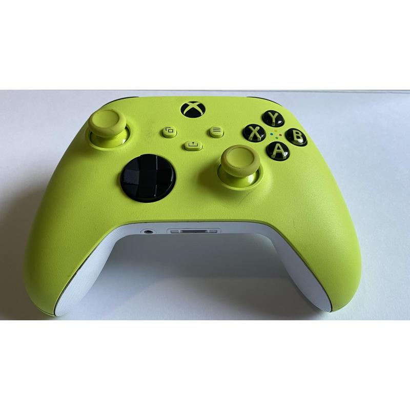 Microsoft Xbox One Series X S Wireless Controller Model 1914