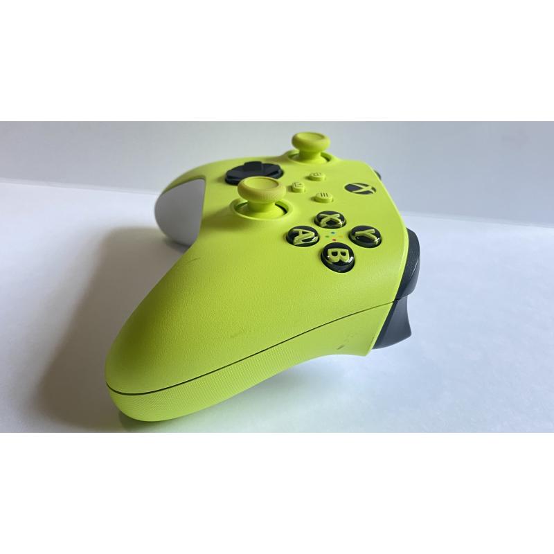 Microsoft Xbox One Series X S Wireless Controller Model 1914