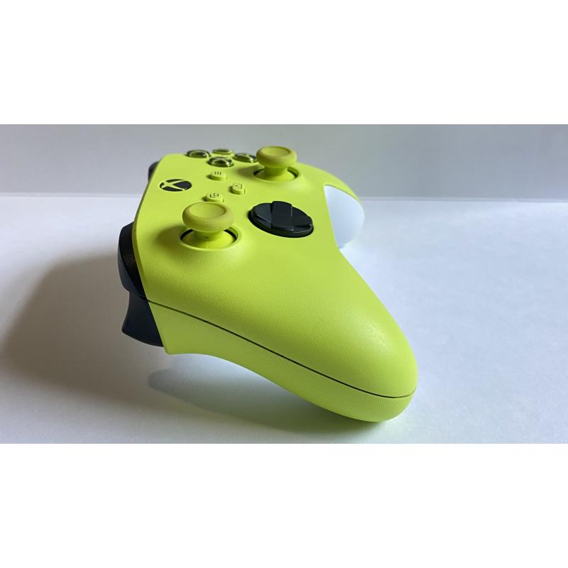 Microsoft Xbox One Series X S Wireless Controller Model 1914